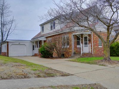 724 N Charles St, Macomb, IL, 61455
