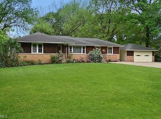 2896 Emerald Lakes Blvd, Wickliffe, OH 44092