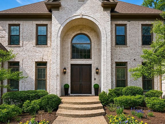 5th image of 513 Arden Wood Pl