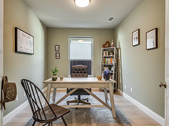 5th image of 13613 Marys Ridge Rd