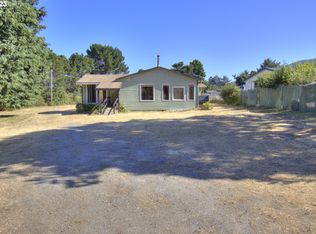 94553 Shadow Ln, Gold Beach, OR 97444