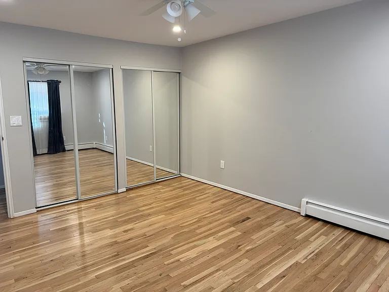 292 Hoover Ave #6 — Photo 5