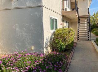 721 E Elder St #B, Fallbrook, CA 92028