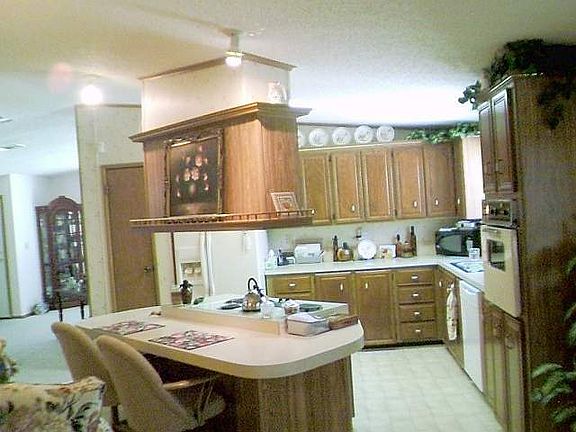 2nd image of 137 Buccaneer Dr
