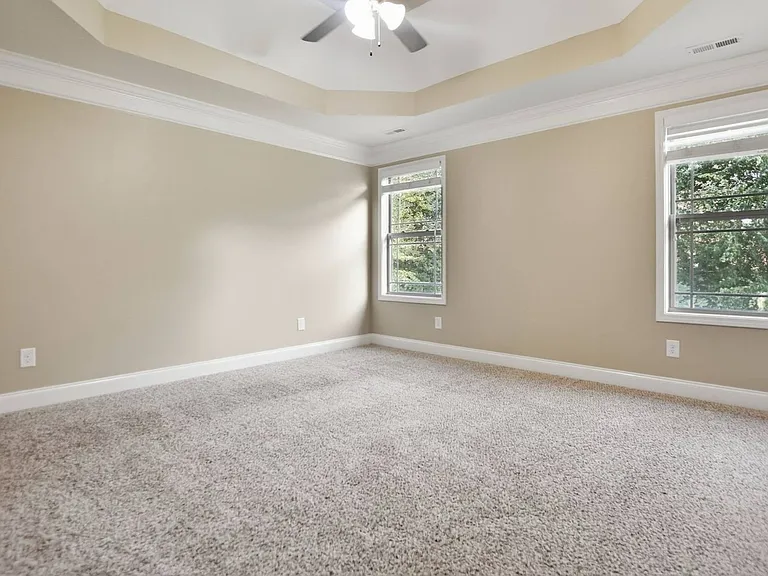 512 Sourwood Dr — Photo 11