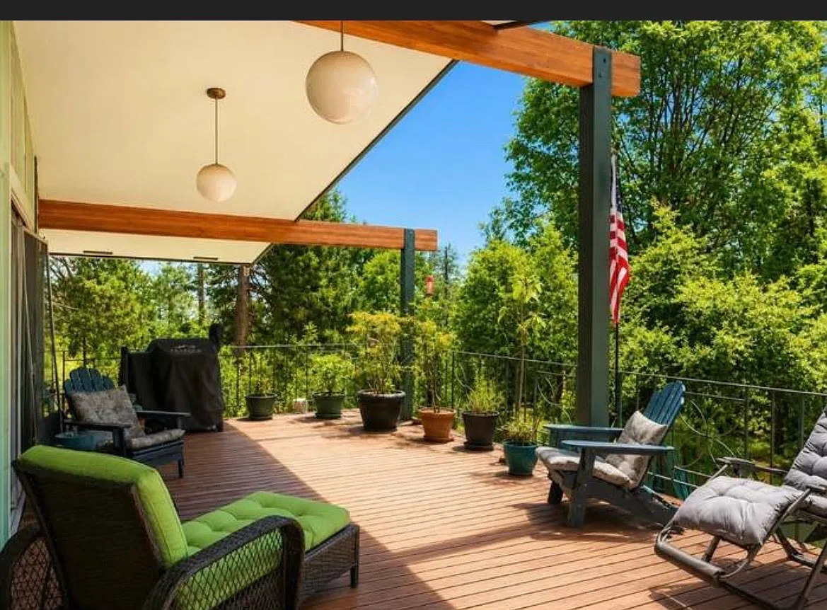3 bed, 1600 sqft, $2,500 — Photo 3