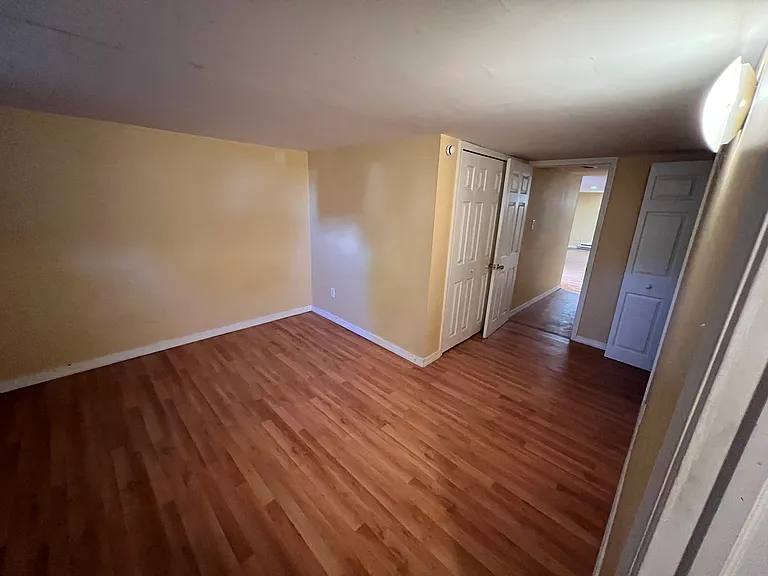 407 W Logan St #1 — Photo 13
