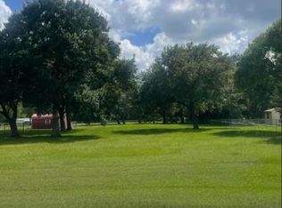 3747 Country Rd #962, Alvin, TX 77511