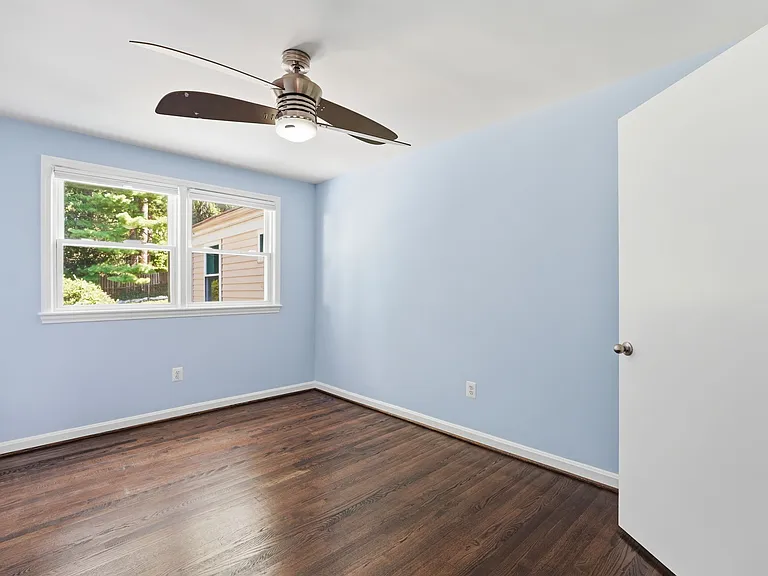 5223 Yorktown Blvd — Photo 14