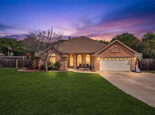 1557 Woodbee Ct, Azle, TX 76020