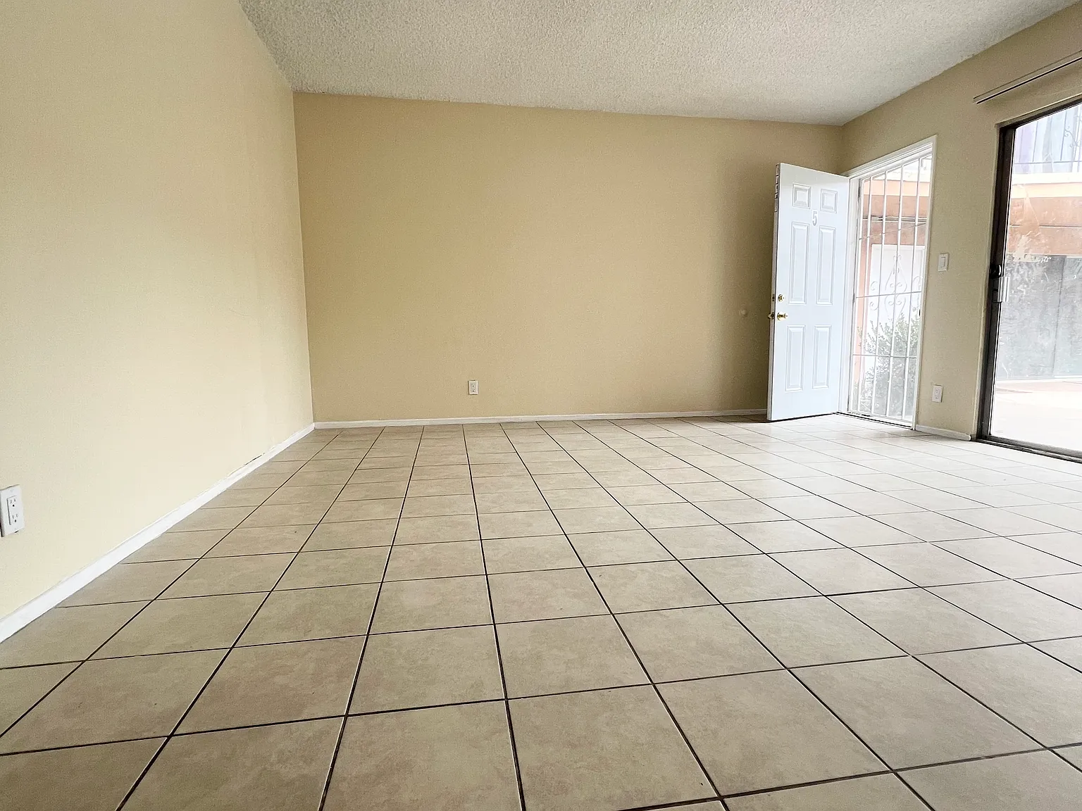 3817 Cogswell — Photo 4