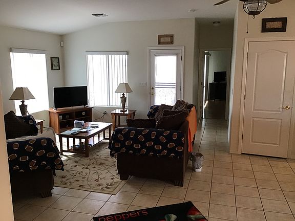 5th image of 2459 Topanga Dr