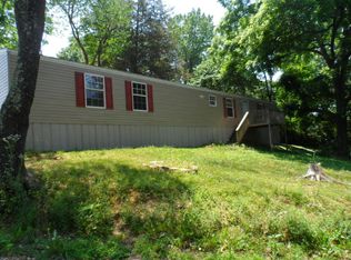 160 College Hill Rd, La Follette, TN 37766