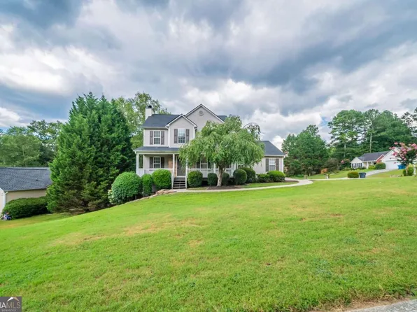 1307 Stream Walk Dr, Loganville, GA 30052
