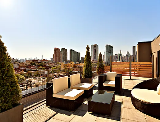 Rented by Level Group | media 5