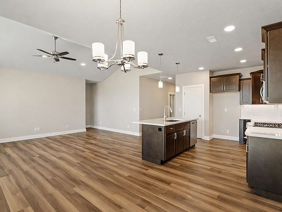 4th image of 18191 N Morton Ct