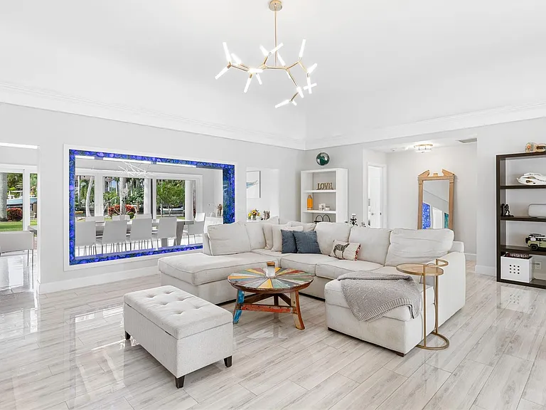 913 Coconut Dr — Photo 14