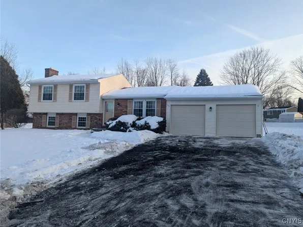 4973 Dahlia Cir, Liverpool, NY 13088