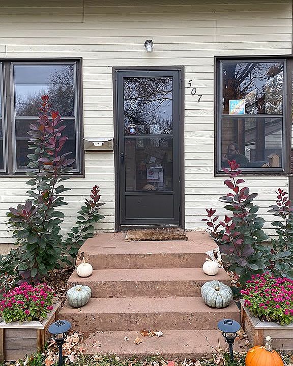 1st image of 507 6th St E