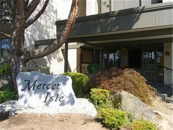 2500 81st Ave SE APT 314, Mercer Island, WA 98040