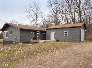 3711 Bristol Oaks St, Dowling, MI 49050