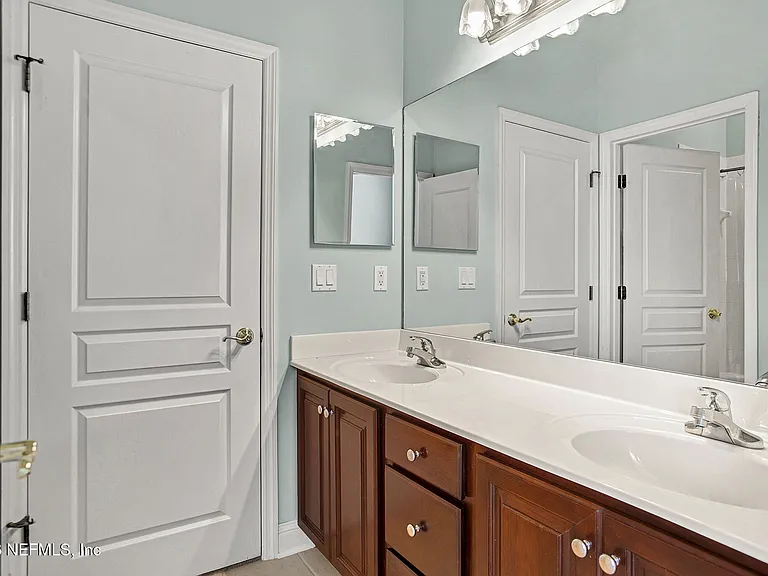 1837 Forest Glen Way St — Photo 30