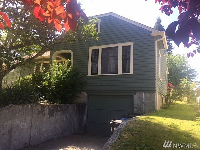 1st image of 1133 9th Ave SE