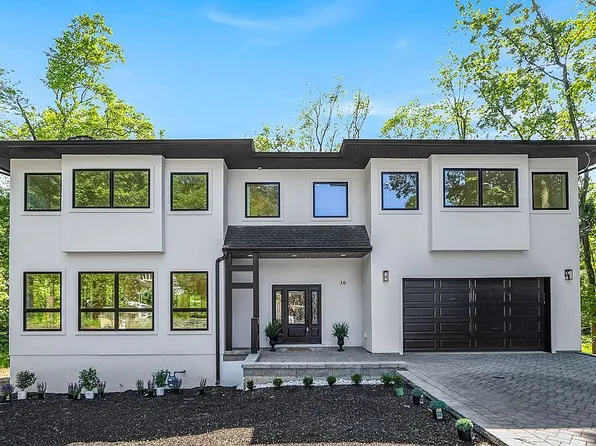 30 Autumn Ln, Old Tappan Boro, NJ 07675