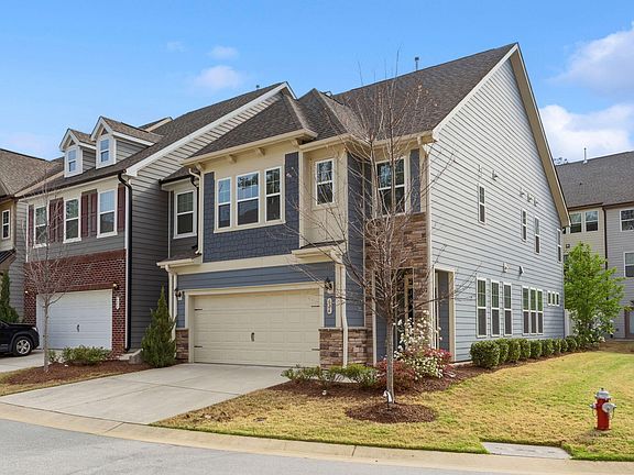 2nd image of 624 Newlyn Dr