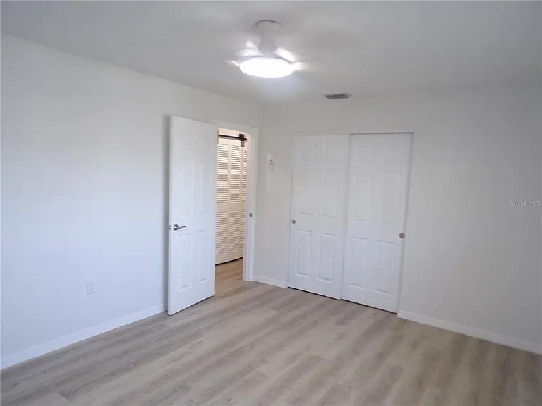421 Orchid Dr — Photo 16