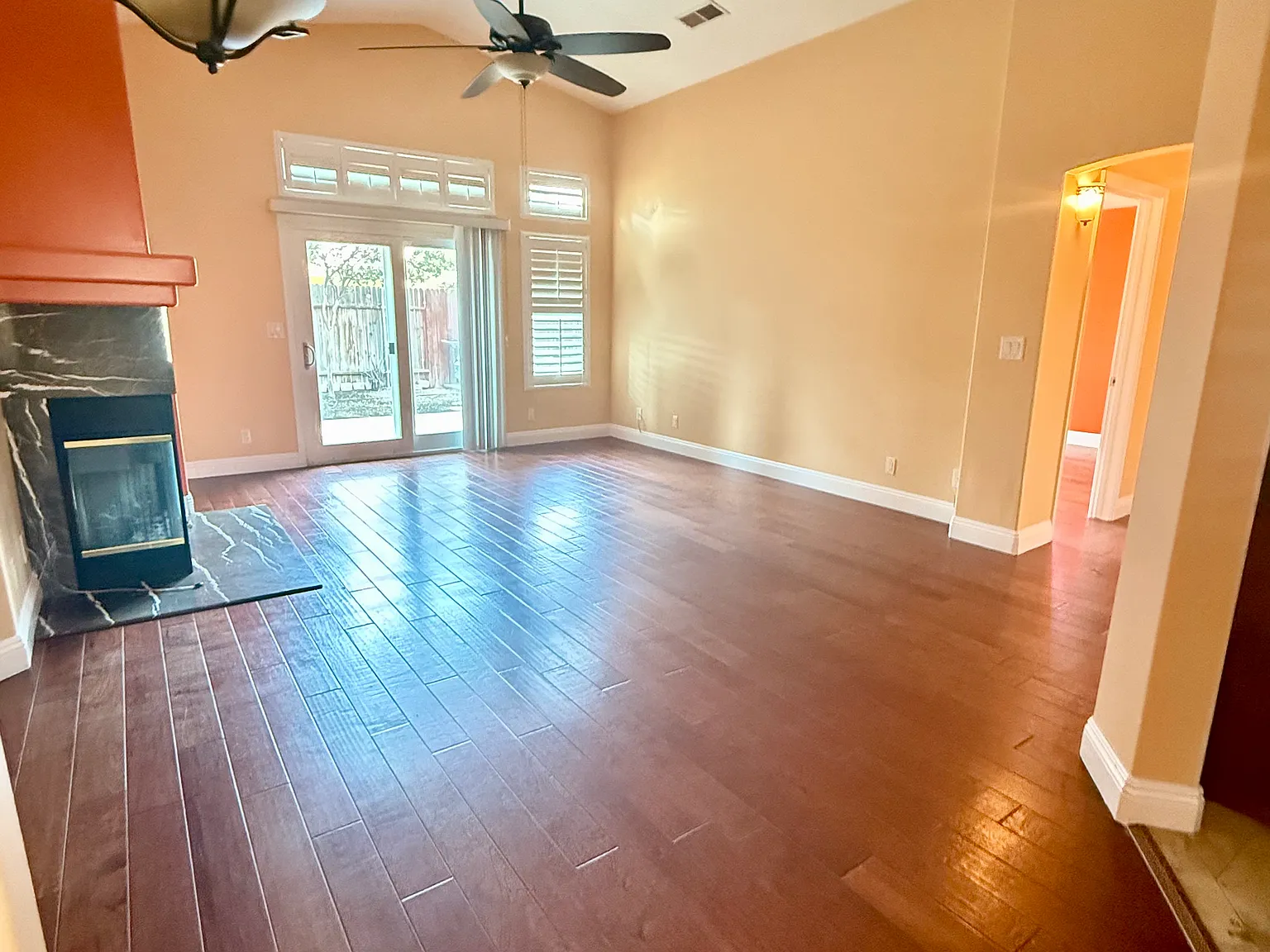 2907 Colville Ave — Photo 4