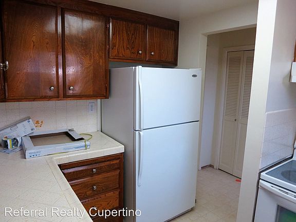 5th image of 1136 Brace Ave APT 6