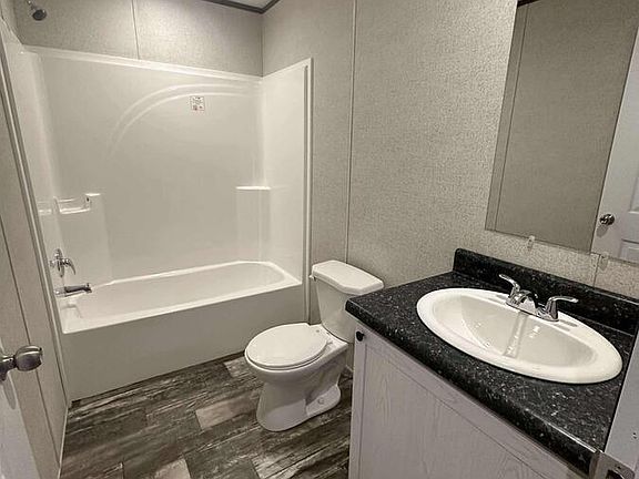 5th image of 200 Whittington Dr #4
