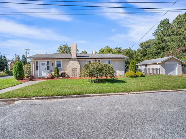 477 S Holly Ave, Galloway, NJ 08205