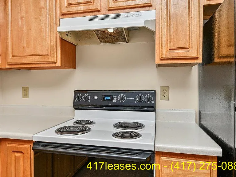 3318 S Valley View Dr — Photo 15