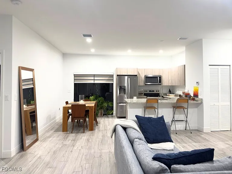 8033 Melody Cir — Photo 4