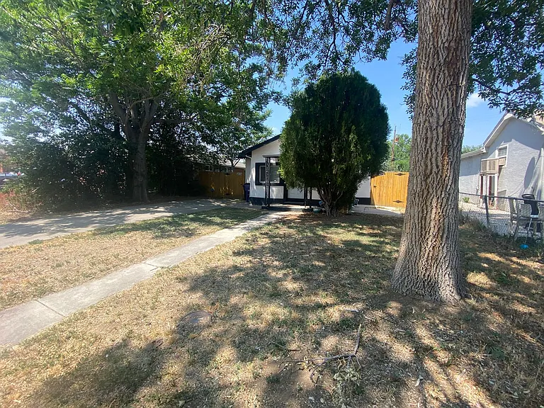 235 S Alcott St — Photo 32