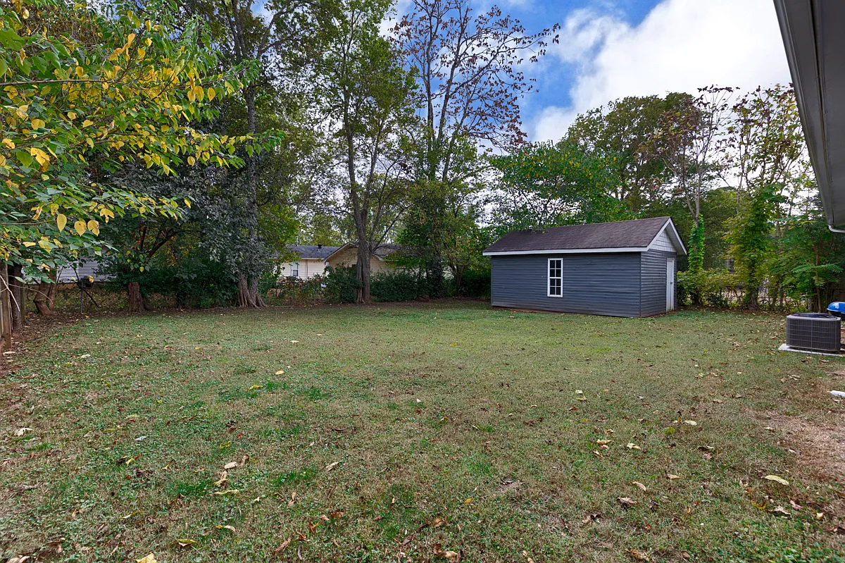 3 bed, 1350 sqft, $1,500 — Photo 4