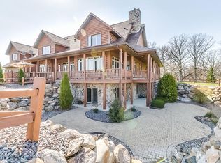 825 312th Ave, Burlington, WI 53105