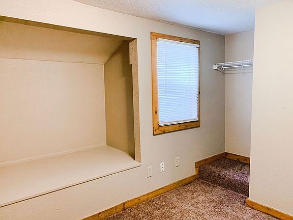 2nd image of 99 E Wood St #4