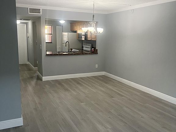 3rd image of 20910 NE 8th Ct #1-104-22