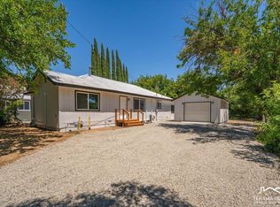 9576 1st St, Gerber, CA 96035