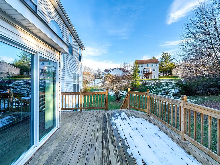 18 Pineview Valley Ct — Photo 32