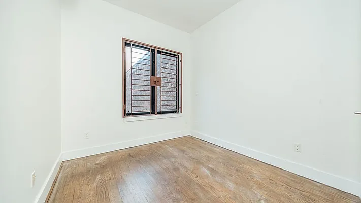 Rented by Nooklyn NYC LLC | media 21