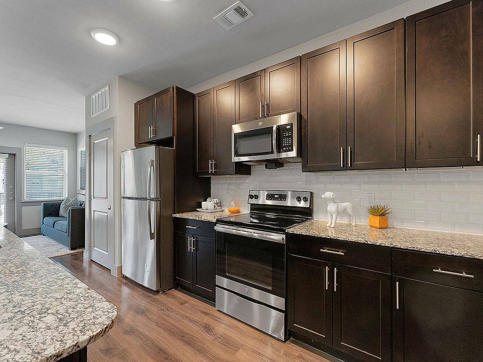 Modern Kitchen with Island & Open Living Room | Discovery Park, Denton TX