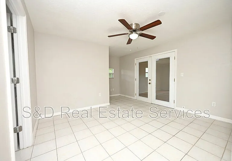 907 Swann Dr — Photo 18