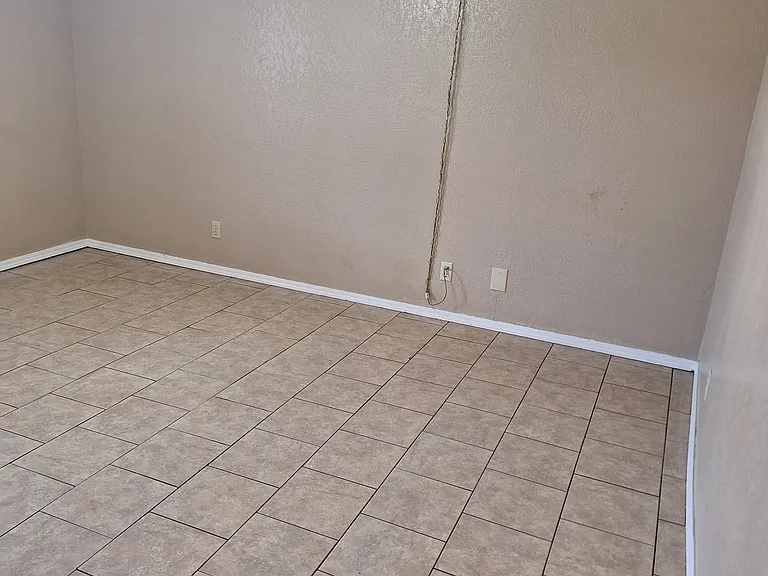 3 Emerald Ct — Photo 15