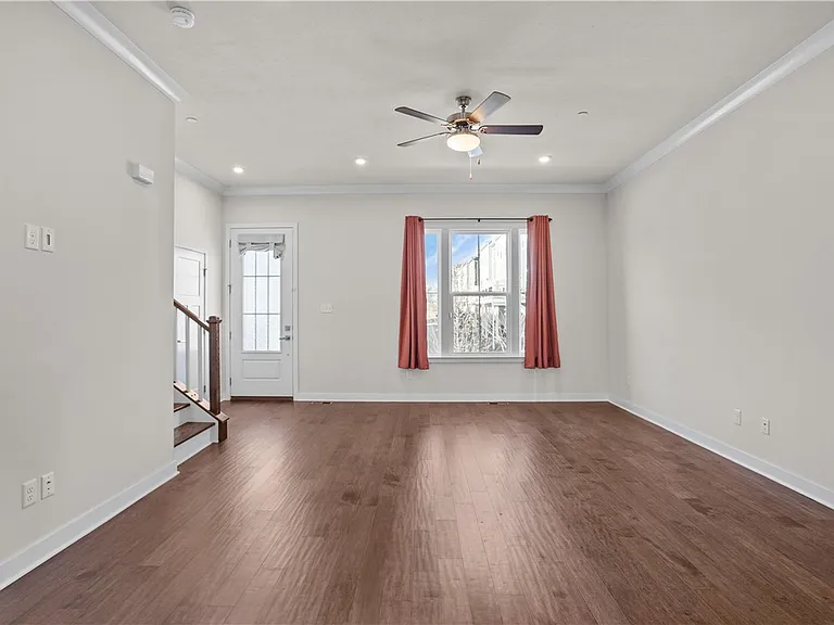 3037 Mahican Cir — Photo 3