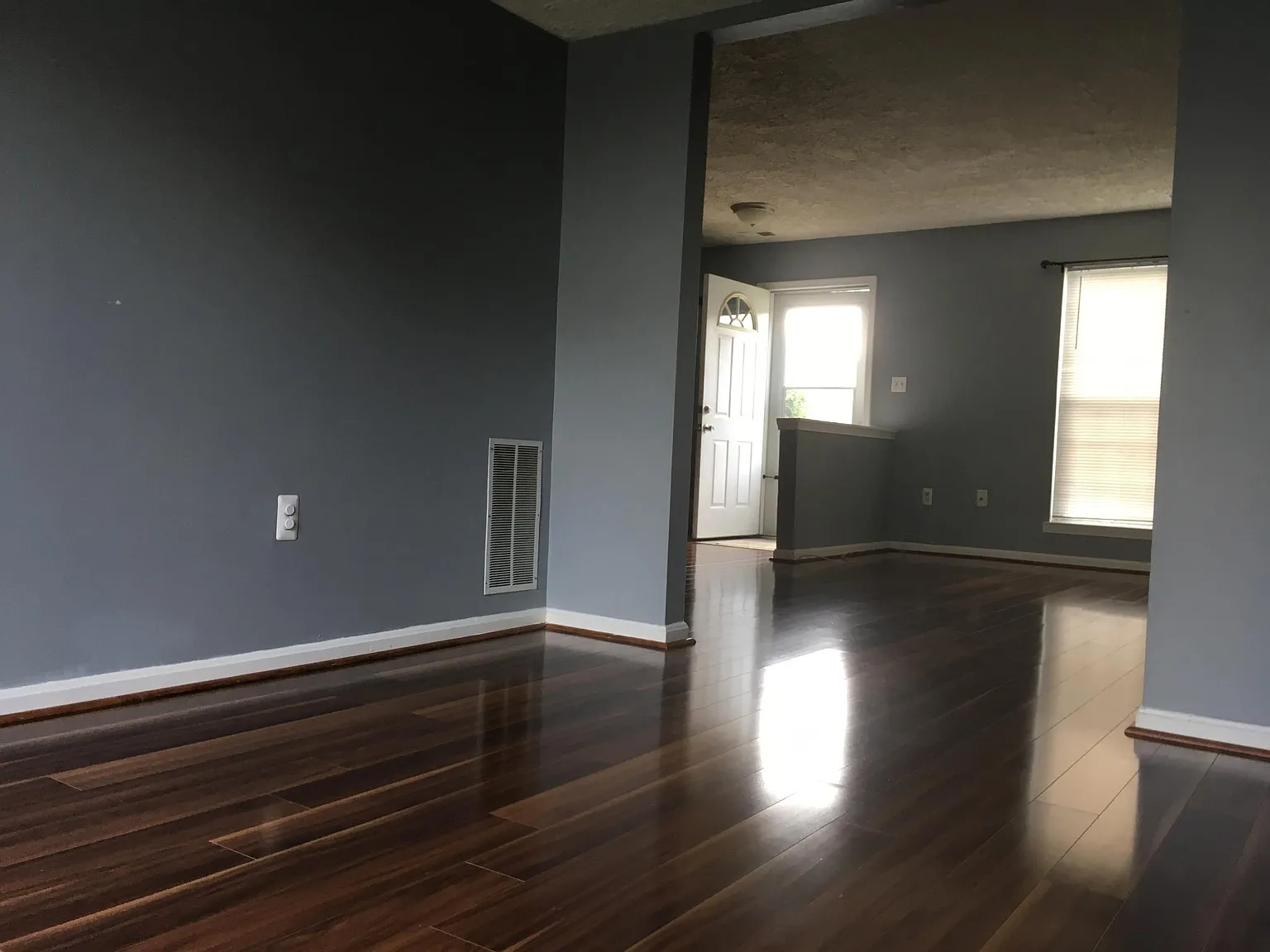 3 bed, 1.5 bath, 1180 sqft, $2,250 — Photo 4