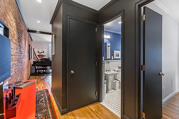 Sold by Compass | media 8